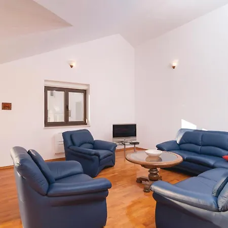 Two-bedroom In Apartment Bol